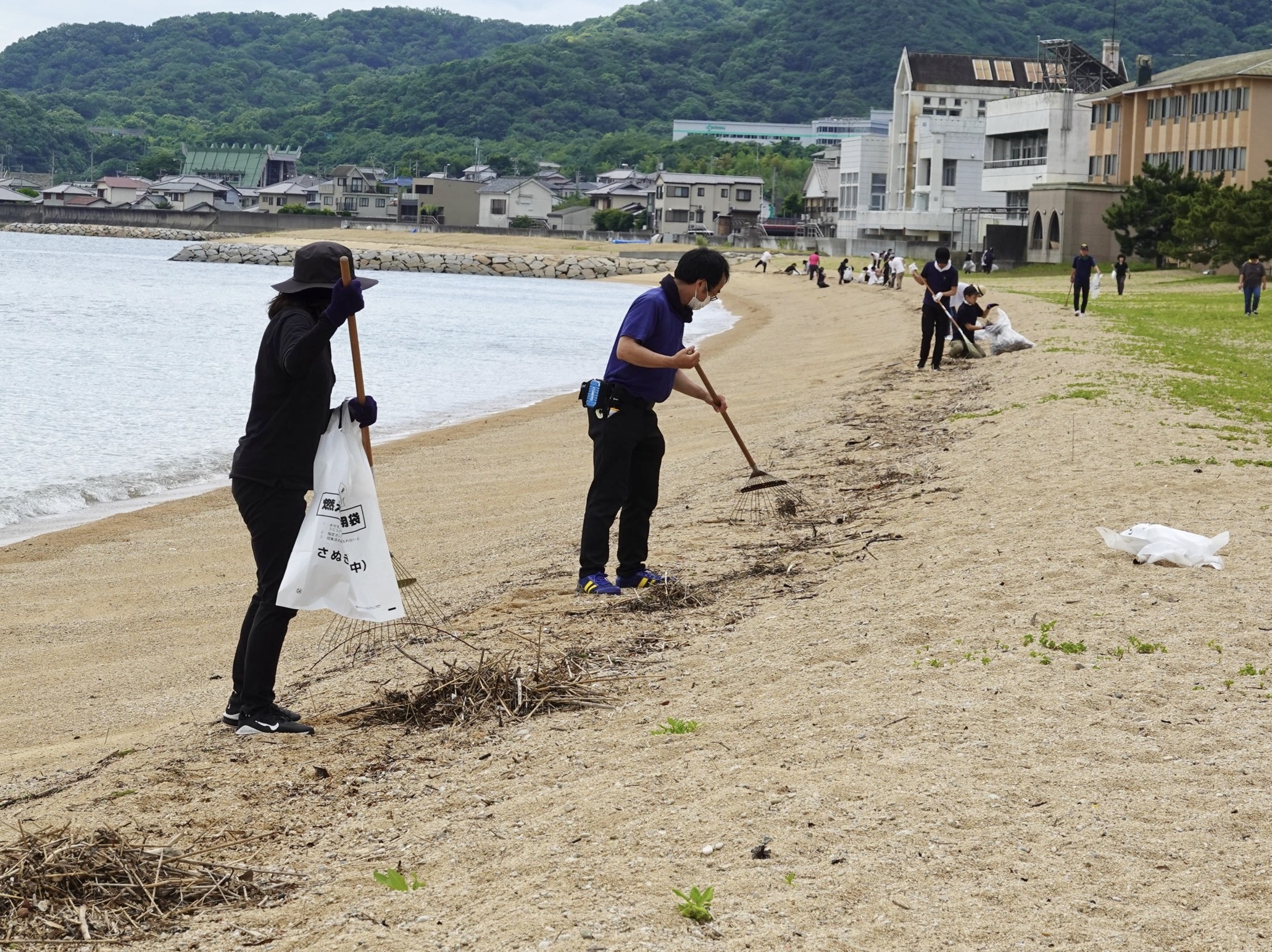 第5回】津田の松原 合同海岸清掃を行いました | 株式会社セキヤ